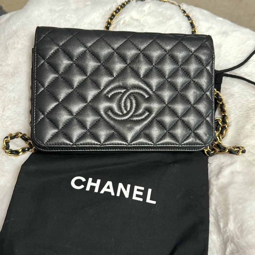 Chanel WOC